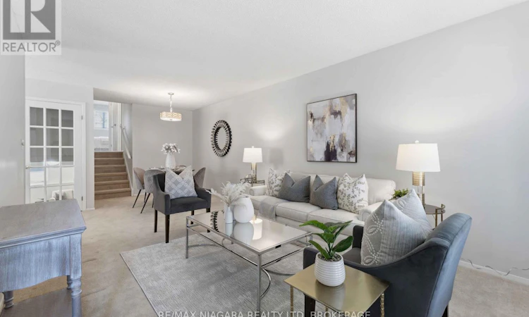 6156 Wildrose Crescent