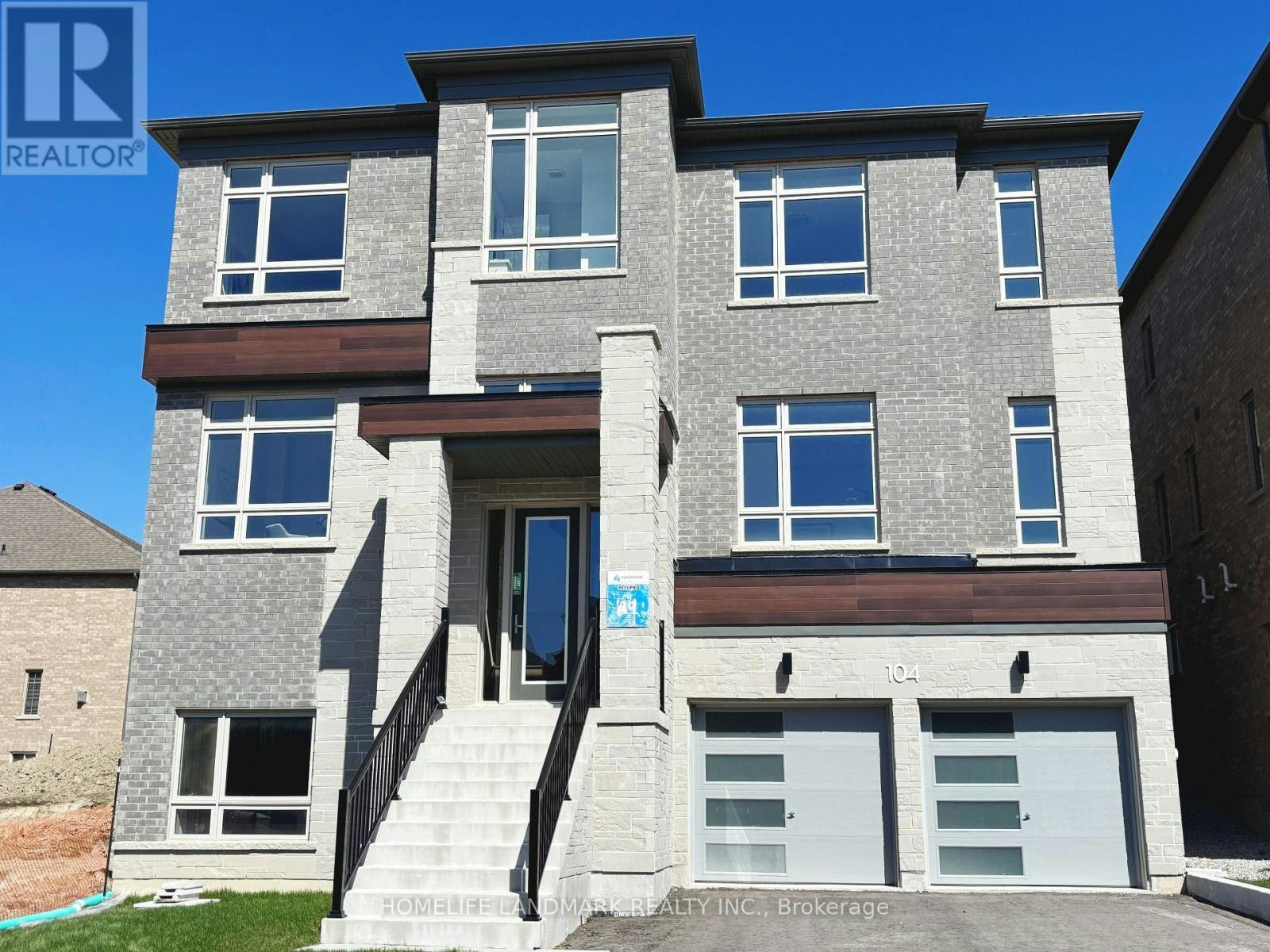 104 Wraggs Road, Bradford West Gwillimbury, ON, L3Z 4N2