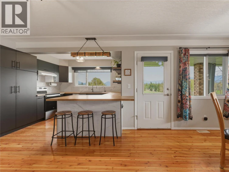 5271 Pyott Road, Armstrong, BC, V4Y 0M6 - 18