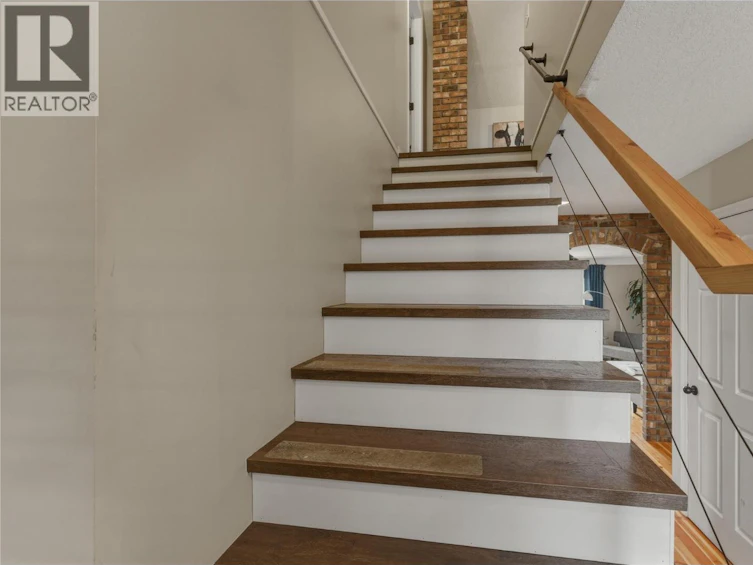 5271 Pyott Road, Armstrong, BC, V4Y 0M6 - 31
