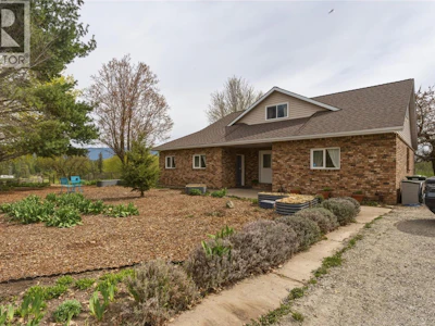 5271 Pyott Road - 4