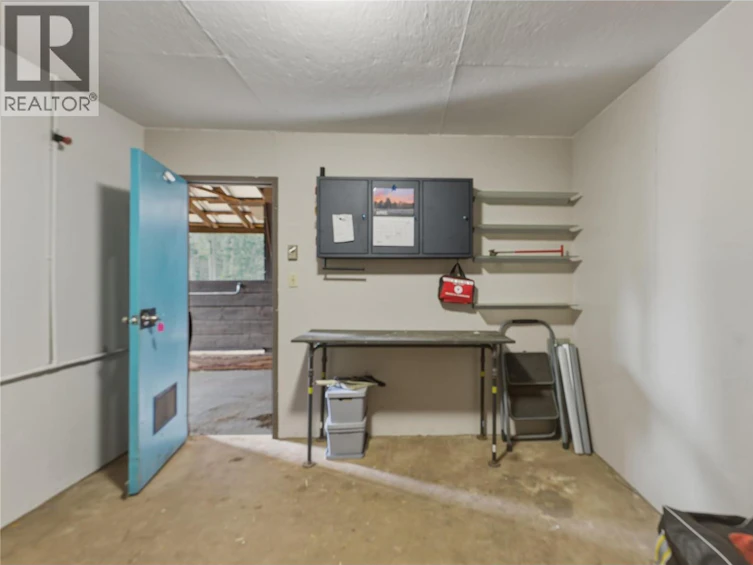 5271 Pyott Road, Armstrong, BC, V4Y 0M6 - 52