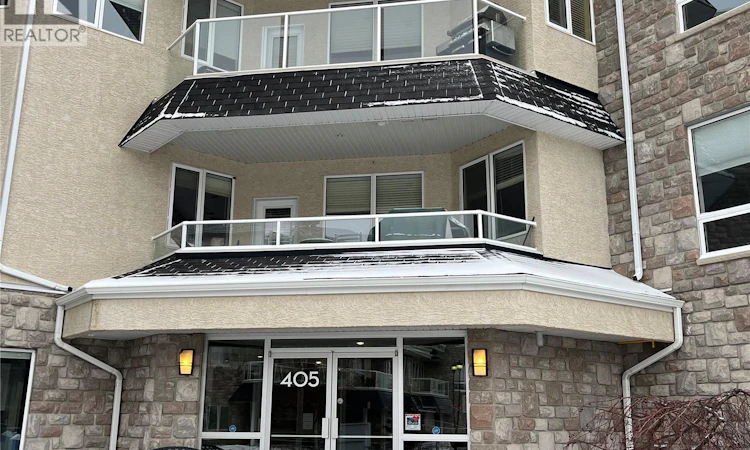 211-405 Cartwright Street