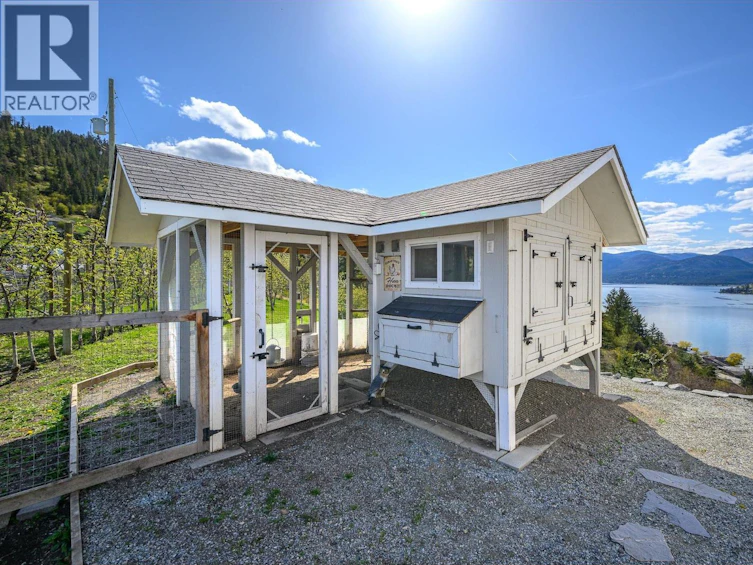 8000 Bench Row Road, Vernon, BC, V1H 1H3 - 87