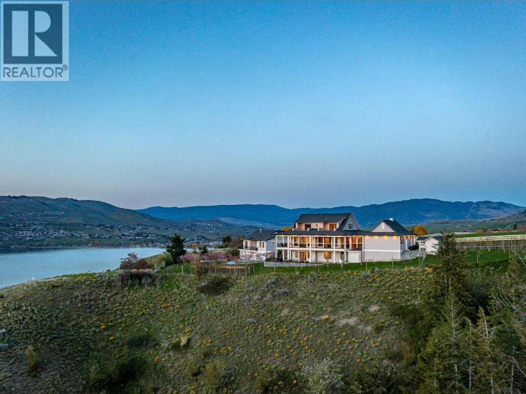 8000 Bench Row Road, Vernon, BC, V1H 1H3 - 99