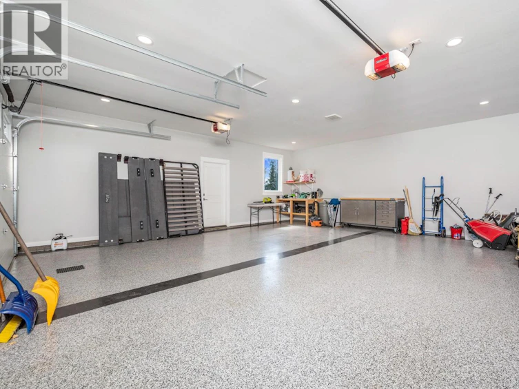8000 Bench Row Road, Vernon, BC, V1H 1H3 - 50