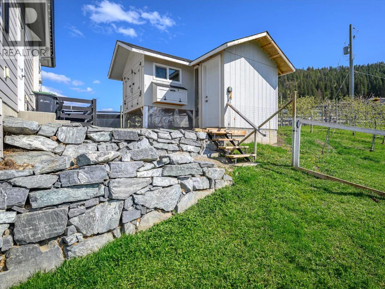 8000 Bench Row Road, Vernon, BC, V1H 1H3 - 86