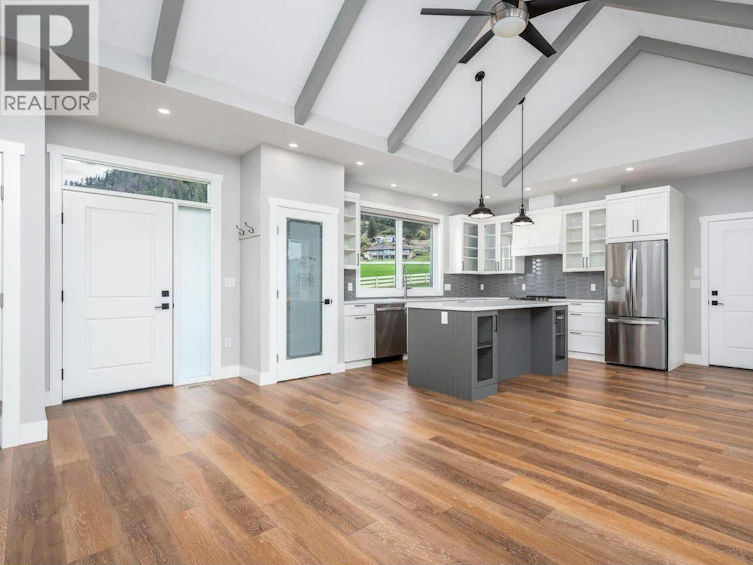 8000 Bench Row Road, Vernon, BC, V1H 1H3 - 69