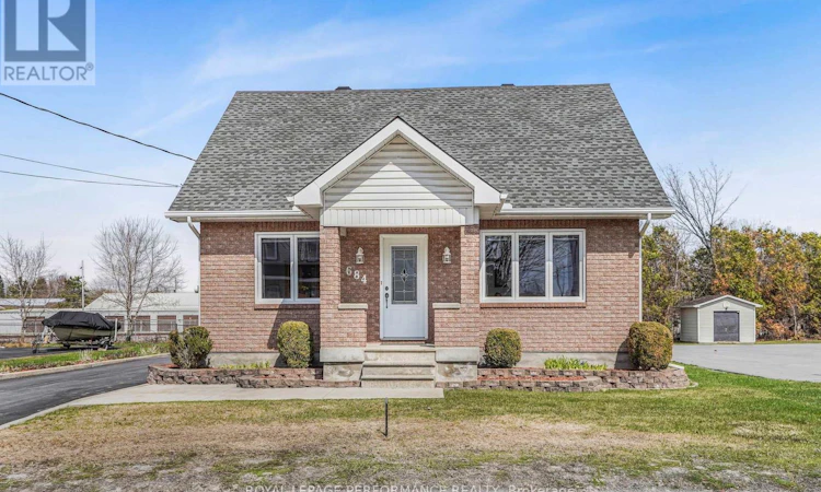 684 Principale Street