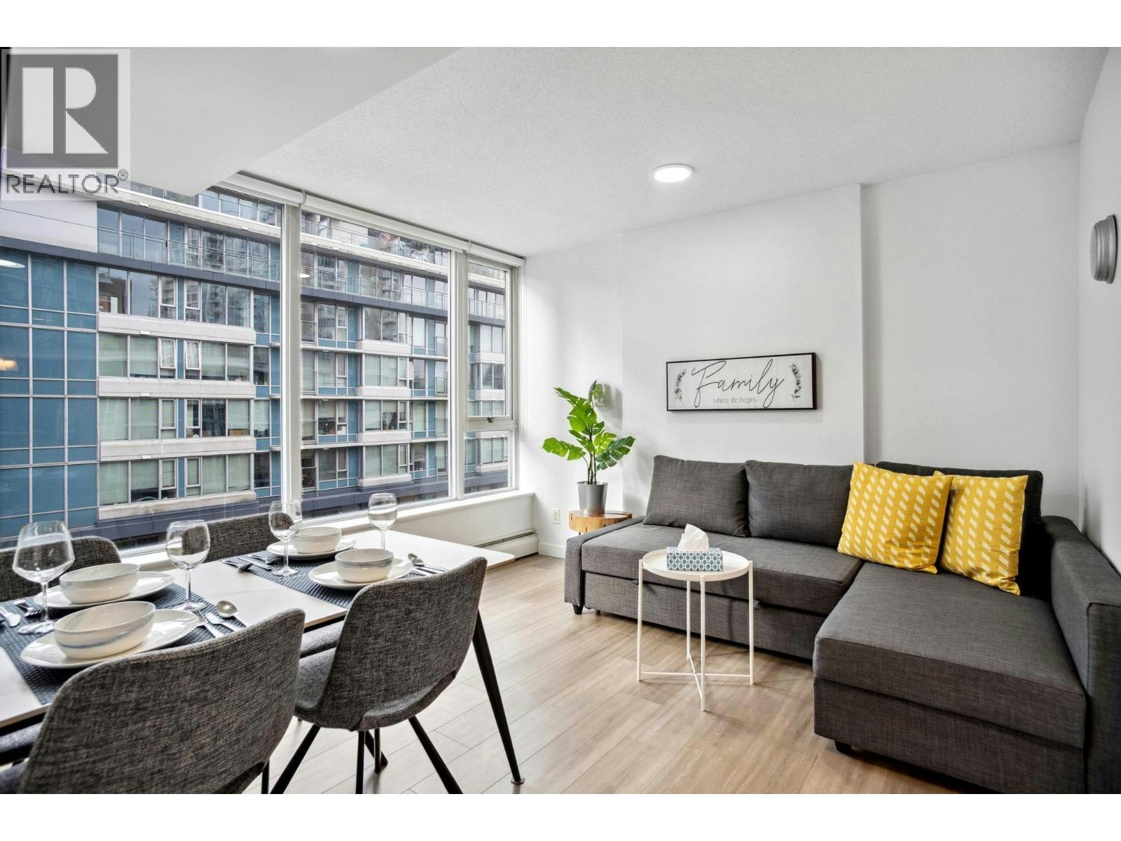 605-618 Abbott Street, Vancouver, BC, V6B 0C1