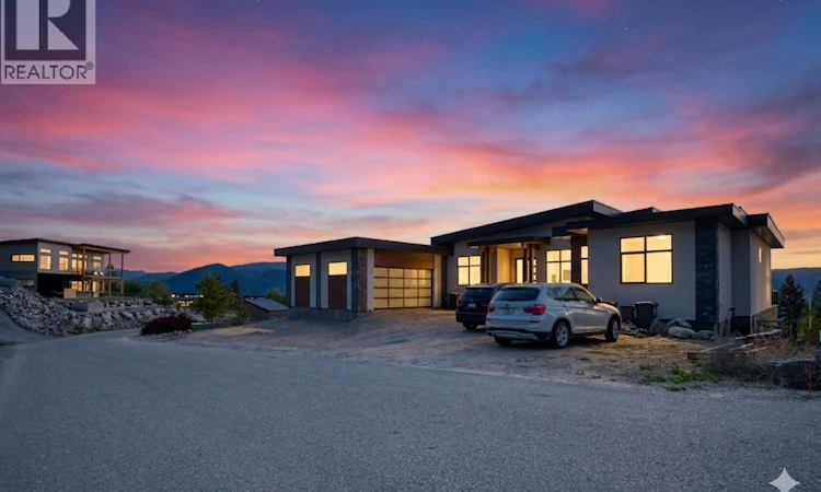 2835 Outlook Way