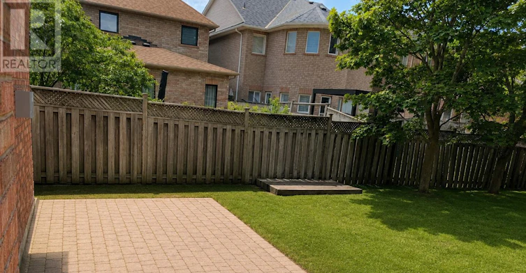 87 Estate Garden Drive, Richmond Hill, ON, L4E 3V6 - 9