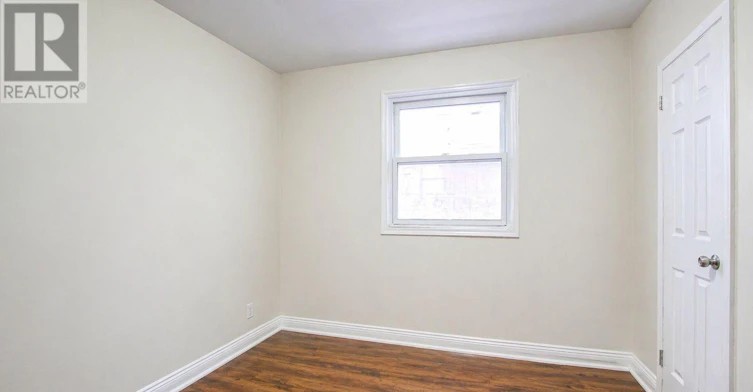 MAIN-66 Walter Avenue, Newmarket, ON, L3Y 2T3 - 12