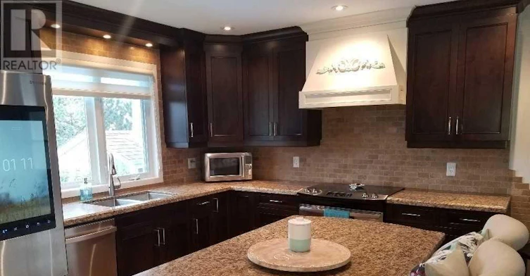 34 Haslemere Avenue, Brampton, ON, L6W 2X4 - 2
