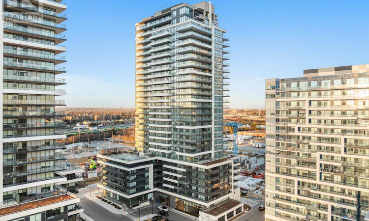 1704-1455 Celebration Drive