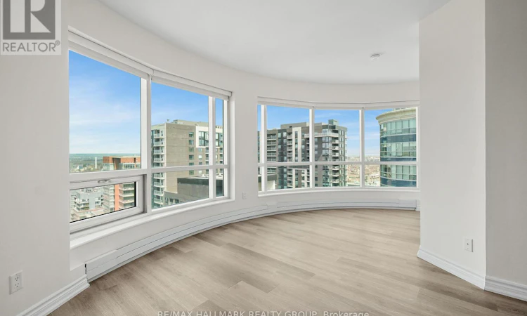 2404-234 Rideau Street