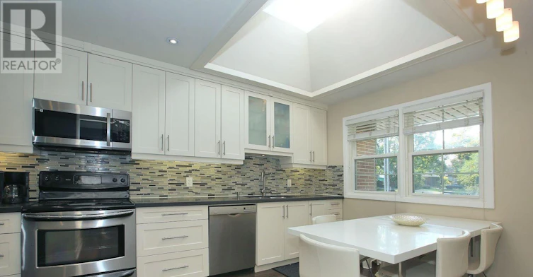 130 Grandview Avenue, Markham, ON, L3T 1H6 - 4