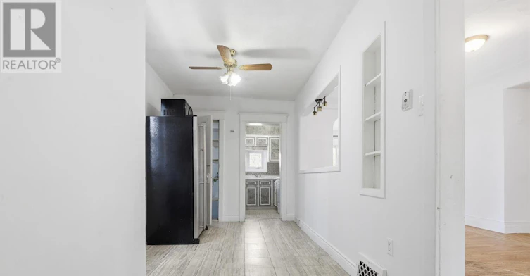 115 Kensington Avenue N, Hamilton, ON, L8L 7N3 - 9