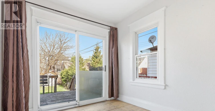 115 Kensington Avenue N, Hamilton, ON, L8L 7N3 - 8
