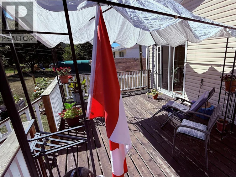 654 Sixth Avenue, Midway, BC, V0H 1M0 - 21
