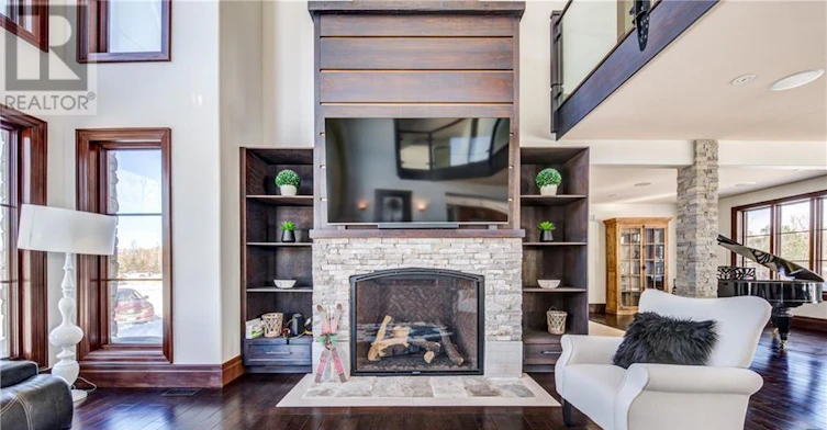 12 Windrose Valley Boulevard, Clearview, ON, L9Y 0K2 - 7