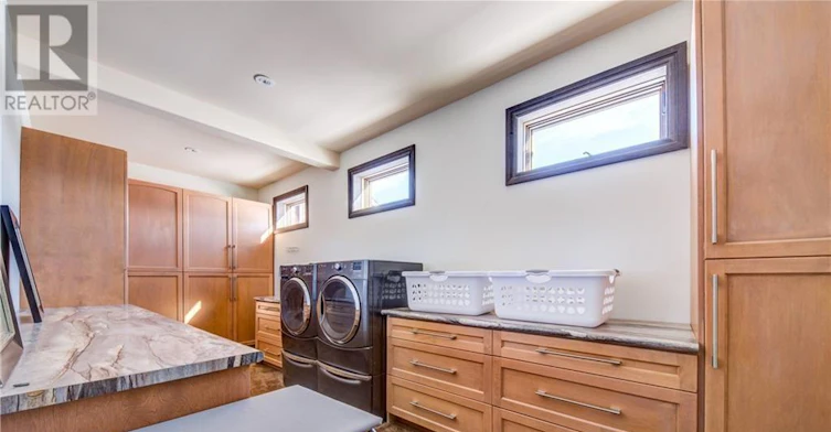 12 Windrose Valley Boulevard, Clearview, ON, L9Y 0K2 - 27