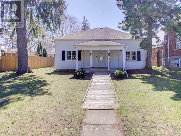221 Lambton Street E, West Grey, ON, N0G 1R0