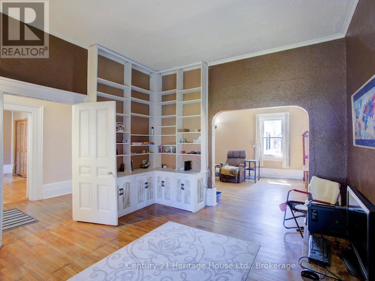 221 Lambton Street E, West Grey, ON, N0G 1R0 - 11