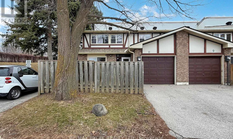 11 Sand Fernway