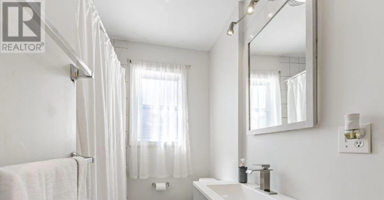 MAIN-101 Flora Drive, Toronto, ON, M1P 1A7 - 10