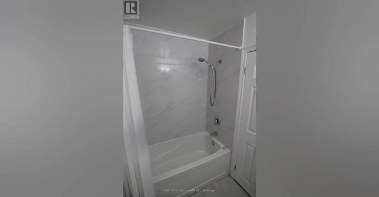 UPPER-2991 Islington Avenue, Toronto, ON, M9L 2K9 - 29