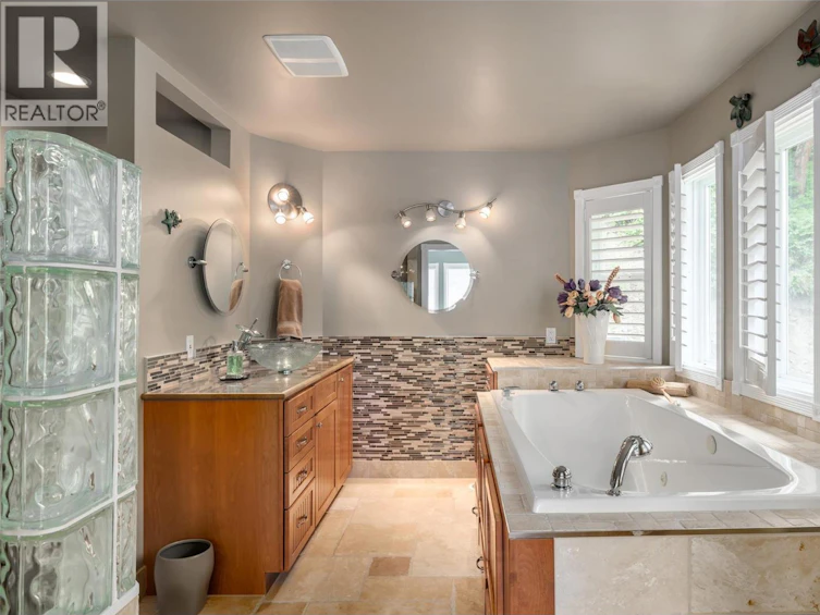 17824 Juniper Cove Road, Lake Country, BC, V4V 1B8 - 11