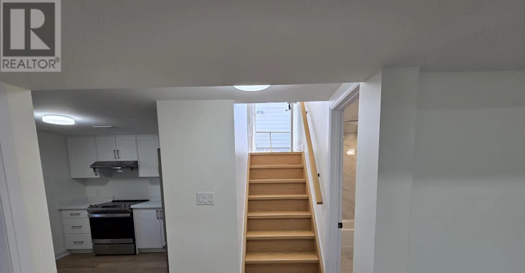 LOWER-12 Ferndale Avenue, St. Catharines, ON, L2P 1V3 - 2