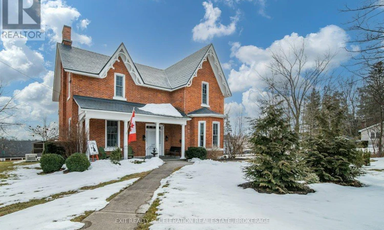 232 Dundas Street W