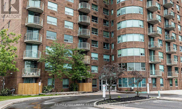 801-1440 Heron Road