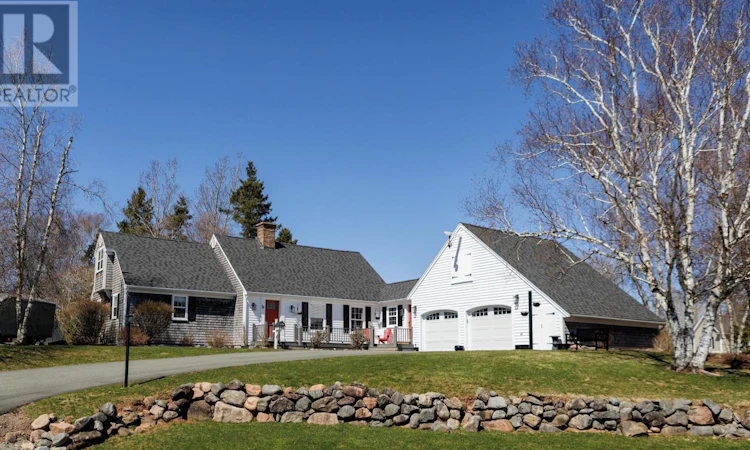 79 Saxonhurst Drive