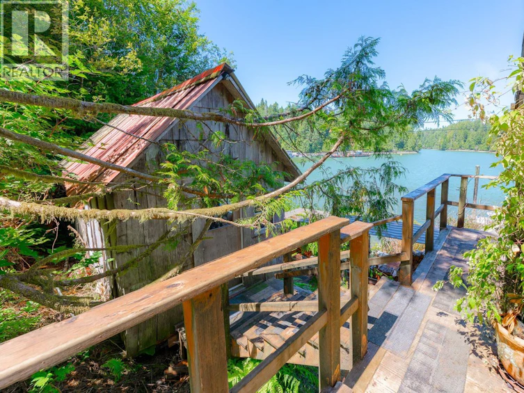 310 Tower Road, Bamfield, BC, V0R 1B0 - 3
