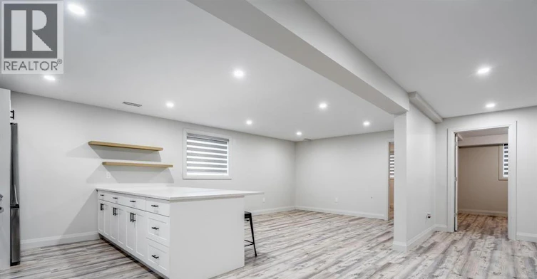 LOWER-241 Robinson Avenue, Essex, ON, N8M 0A8 - 4