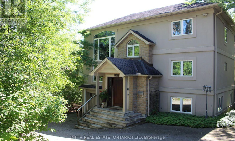 754 Riverside Drive