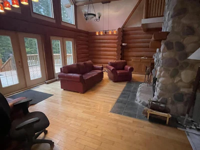 3101 Solomon Way - 4