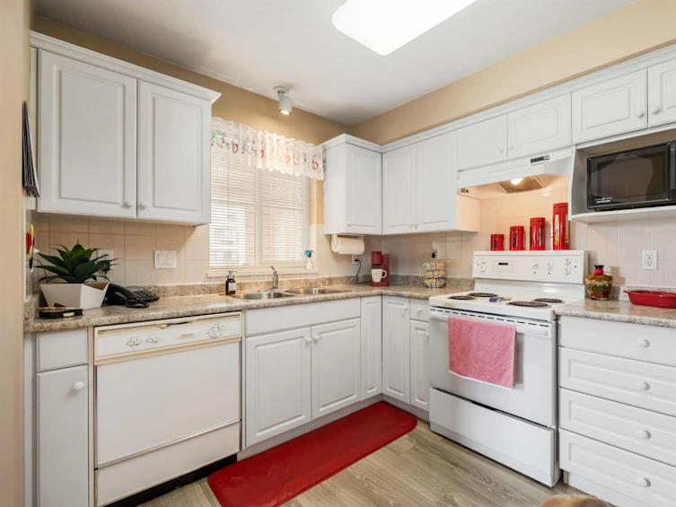 204-2772 Clearbrook Road, Abbotsford, BC, V2T 6N6 - 9
