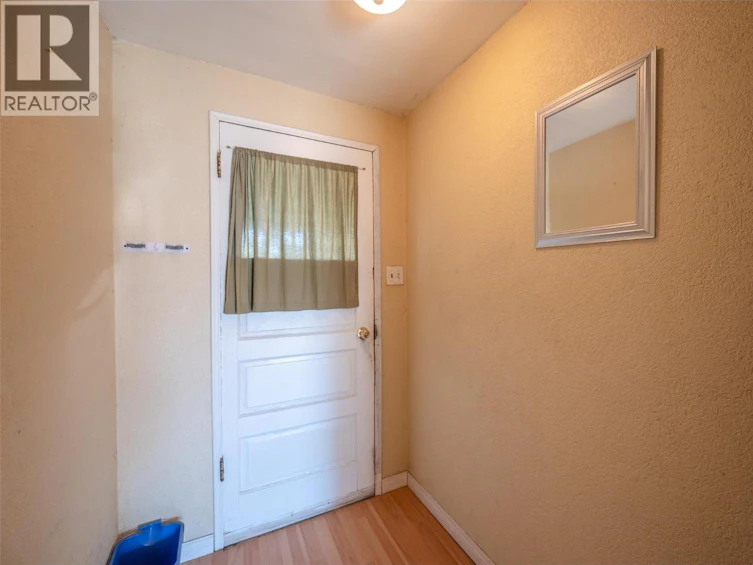 363 W Nanaimo Avenue, Penticton, BC, V2A 1N8 - 20