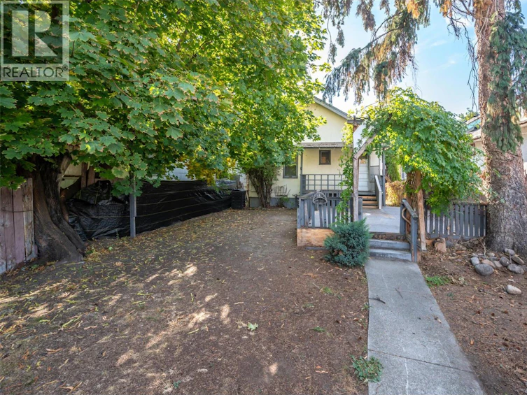 363 W Nanaimo Avenue, Penticton, BC, V2A 1N8 - 26