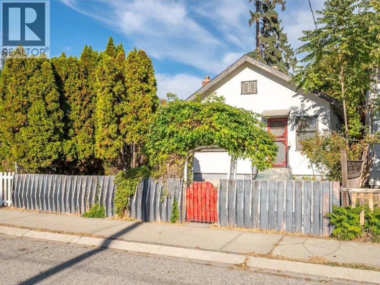 363 W Nanaimo Avenue, Penticton, BC, V2A 1N8 - 30