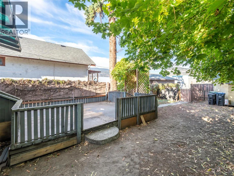 363 W Nanaimo Avenue, Penticton, BC, V2A 1N8 - 23