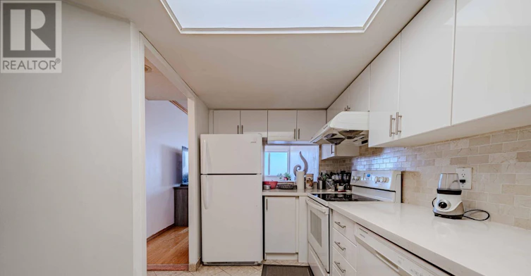 PH03-2466 Eglinton Avenue E, Toronto, ON, M1K 5J8 - 24
