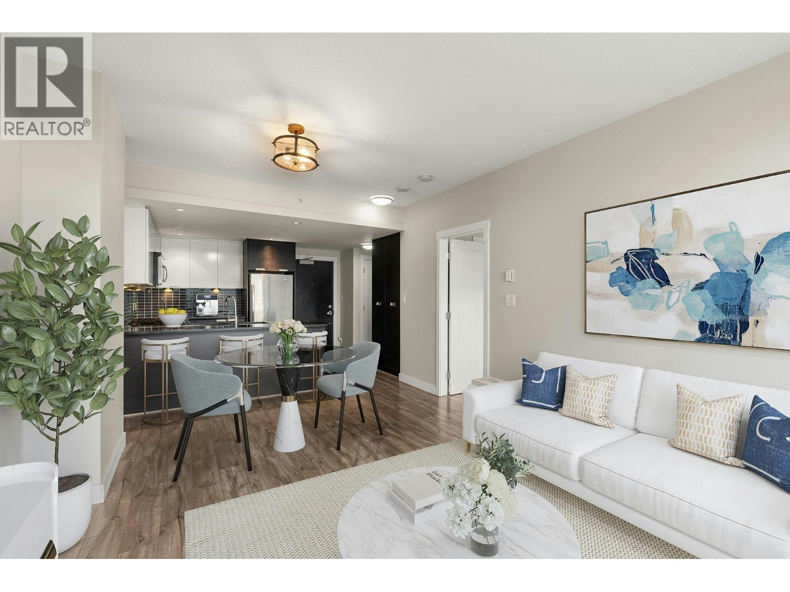 802-2968 Glen Drive, Coquitlam, BC, V3B 0C4
