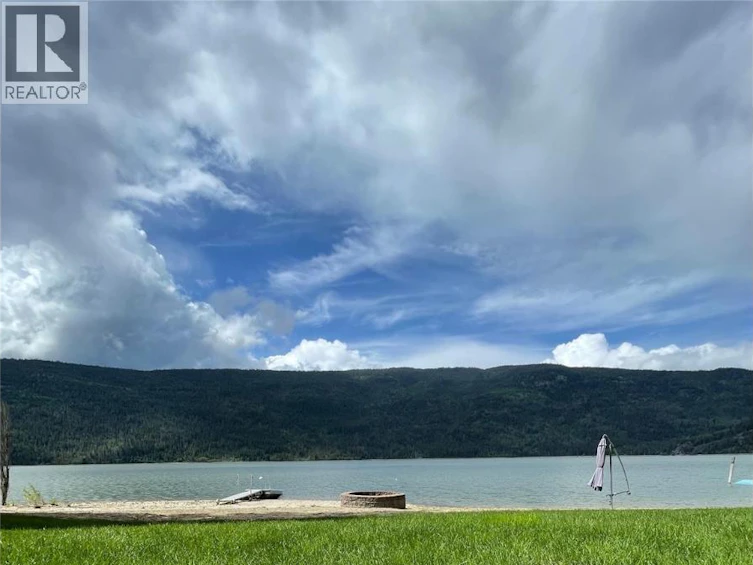 8558 97a Highway, Mara, BC, V0E 2K0 - 4