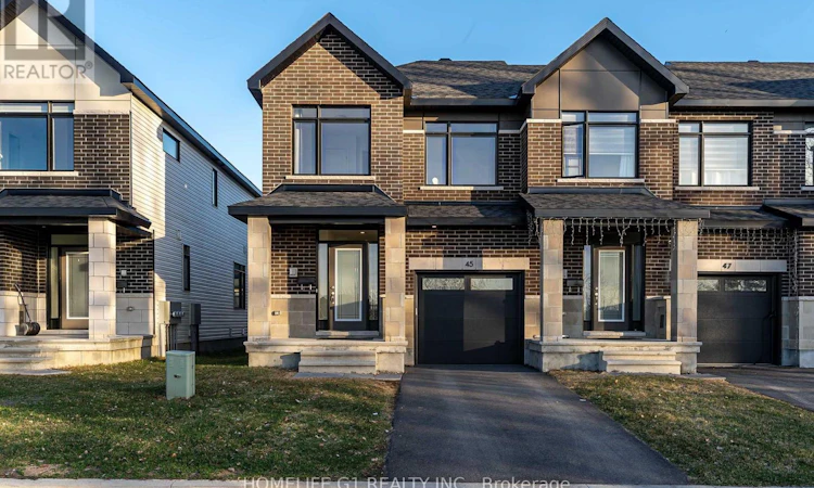 45 Moosonee Crescent