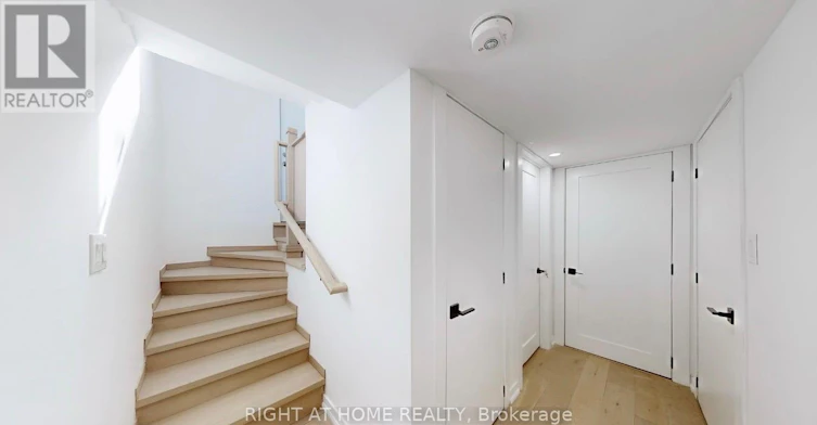 BASEMENT/STUDIO-118 Clifton Avenue, Toronto, ON, M3H 4L3 - 2